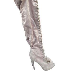 Chase + Chloe Elegant Lace-Up Knee High Heel Tall Boots Sz 8